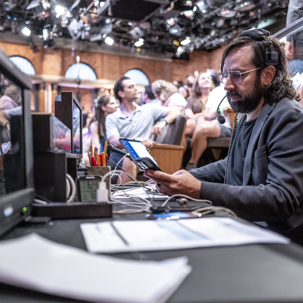 2025 CLAS Alumni Fellow: Late Night producer Eric Leiderman promotional image